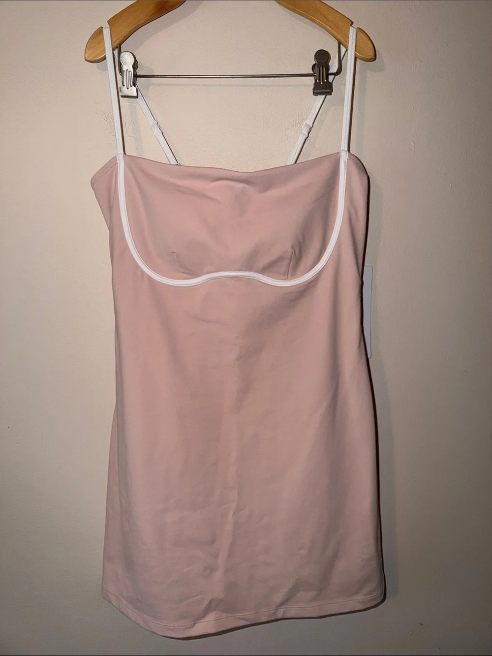 ALO Airbrush Streamlined Dress in Vintage Pink/White Size L